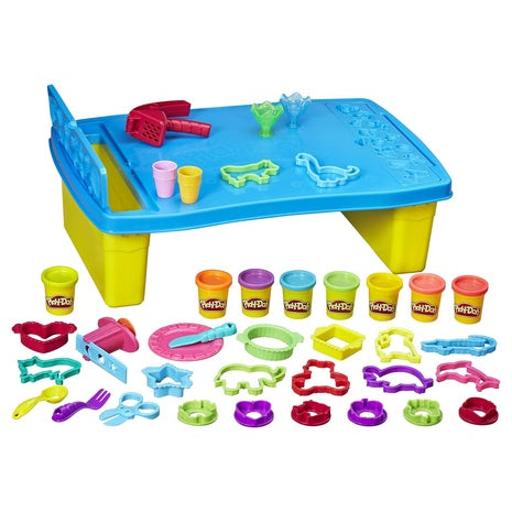 Play-Doh Play ’n Store Table Set with 25 Accessories