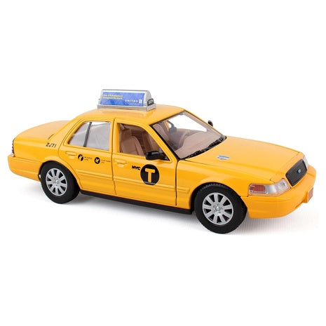 Daron 1/24 Die-Cast New York City Taxi