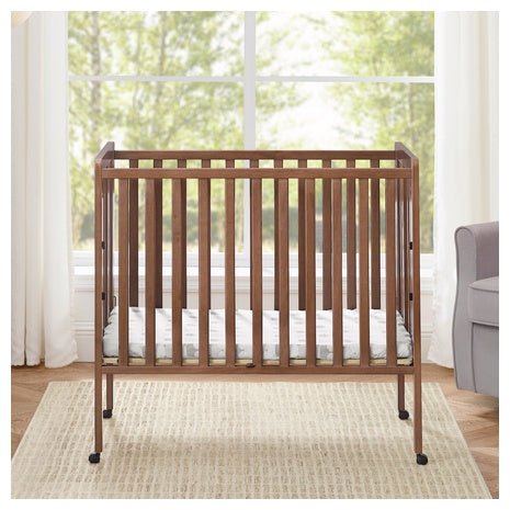 Lee Portable Mini Crib With Mattress