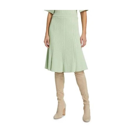 Up To 85% Off Designer Dresses, Skirts and More!