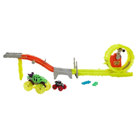 Hot Wheels Monster Trucks Track Set & 2 Toy Trucks
