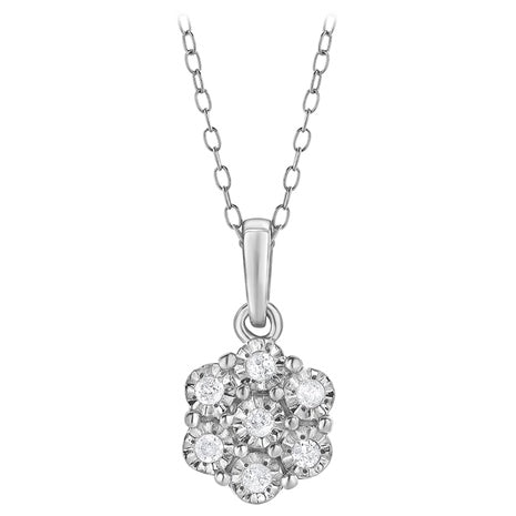 Unique Design 1/10 Carat TW Lab Grown Diamond Cluster Necklace