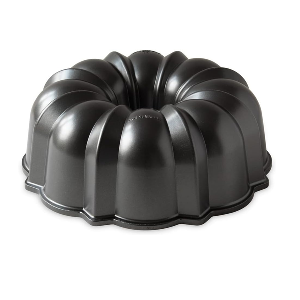 12 Cup Nonstick Nordic Bundt Pan
