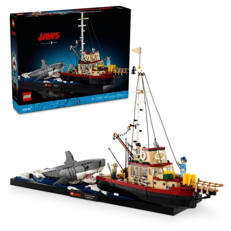 LEGO Ideas Jaws Diorama Set