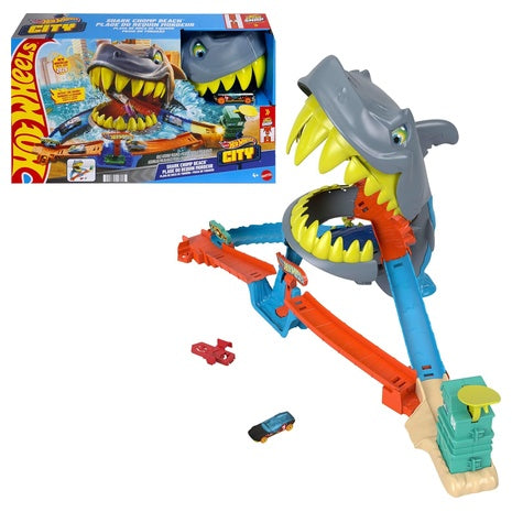 City Shark Chomp Beach Playset with 1:64 Scale Die-Cast Vehicle
