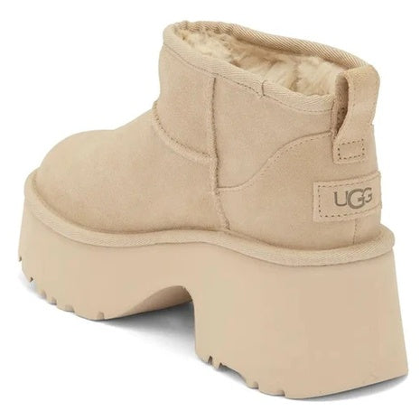 Up To 77% Off Women's Apparel, Boots & Shoes!