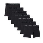 Ahorre en ropa interior para hombres y mujeres de Calvin Klein