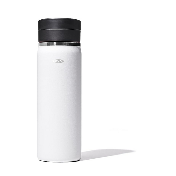 Taza de café de viaje OXO Good Grips de 20 oz con tapa SimplyClean a prueba de fugas