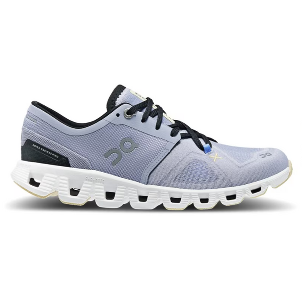 Ahorre a lo grande en zapatillas On Cloud para hombres, mujeres y niños