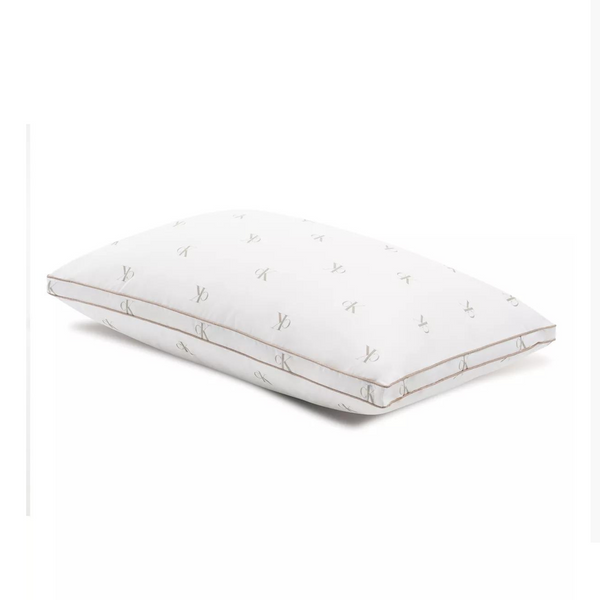 Almohadas con monograma y logo de Calvin Klein en rebajas