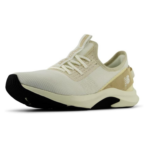 New Balance Women's DynaSoft Nergize V2 Sneaker