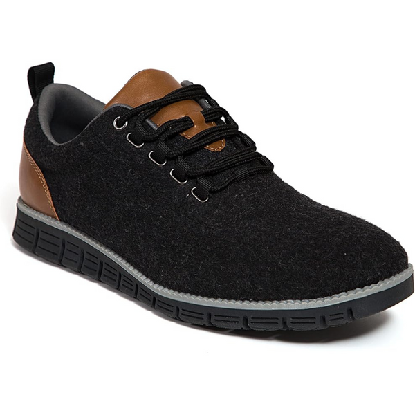 Men's Light Durable Status Sneaker with Grippy Textured Design