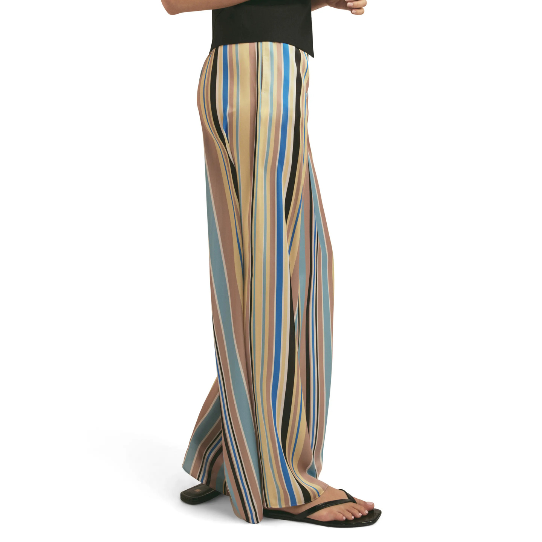 Up to 65% off on Casual Seasonal Essentials at Nordstrom Rack