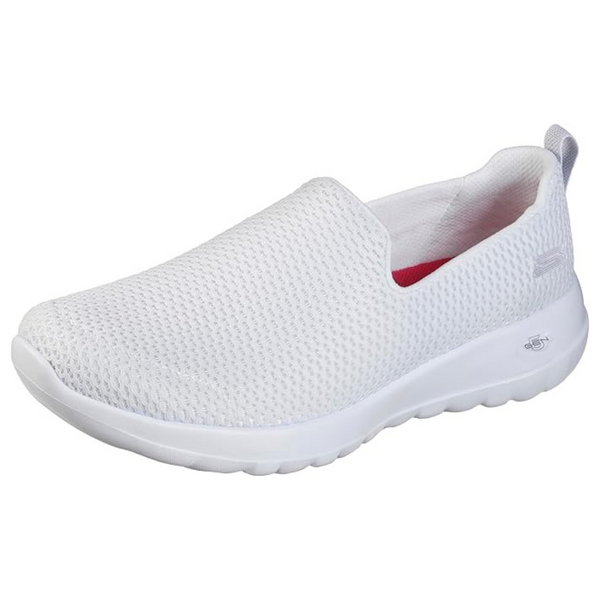 Up To 57% Off On Skechers Sale At Amazon