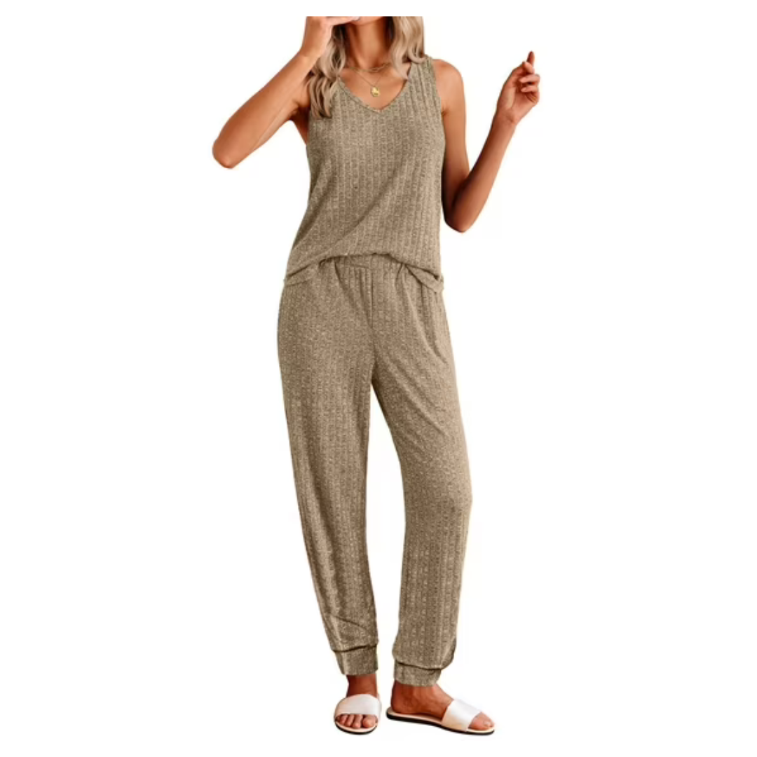 2-Piece Fantaslook Women's V-Neck Pajama Sets