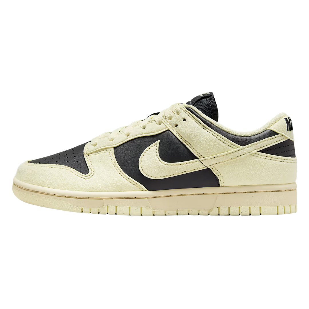 Nike Dunk Low Women's Classic Sneakers