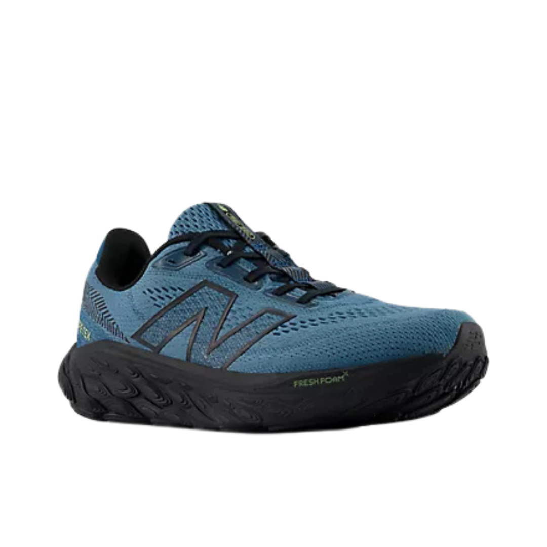 New Balance Women's Fresh Foam X 880v14 Gore-Tex Sneaker