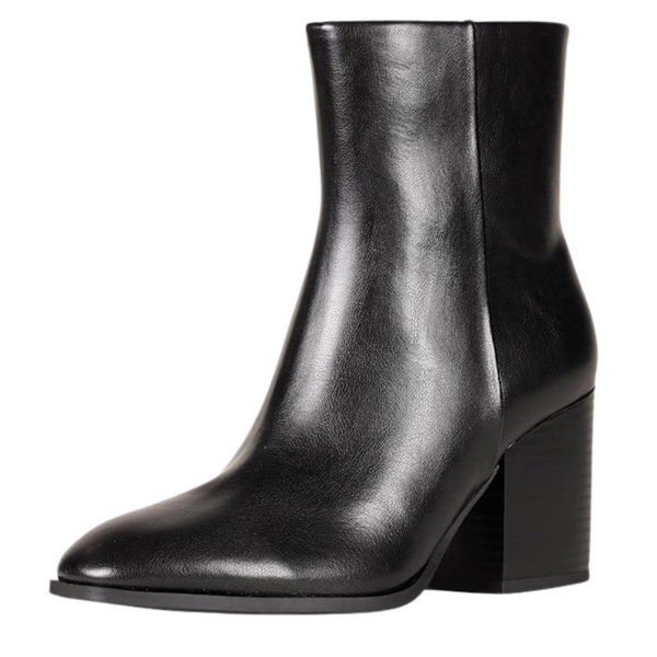 Up To 45% Off On Amazon Essentials Footwear At Amazon