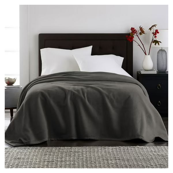 Harper Lane Velvet Plush Solid Blanket (Full/Queen)