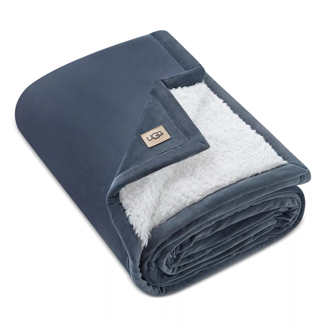UGG Bliss Faux-Fur Throw (50" x 70") (4 Colors)