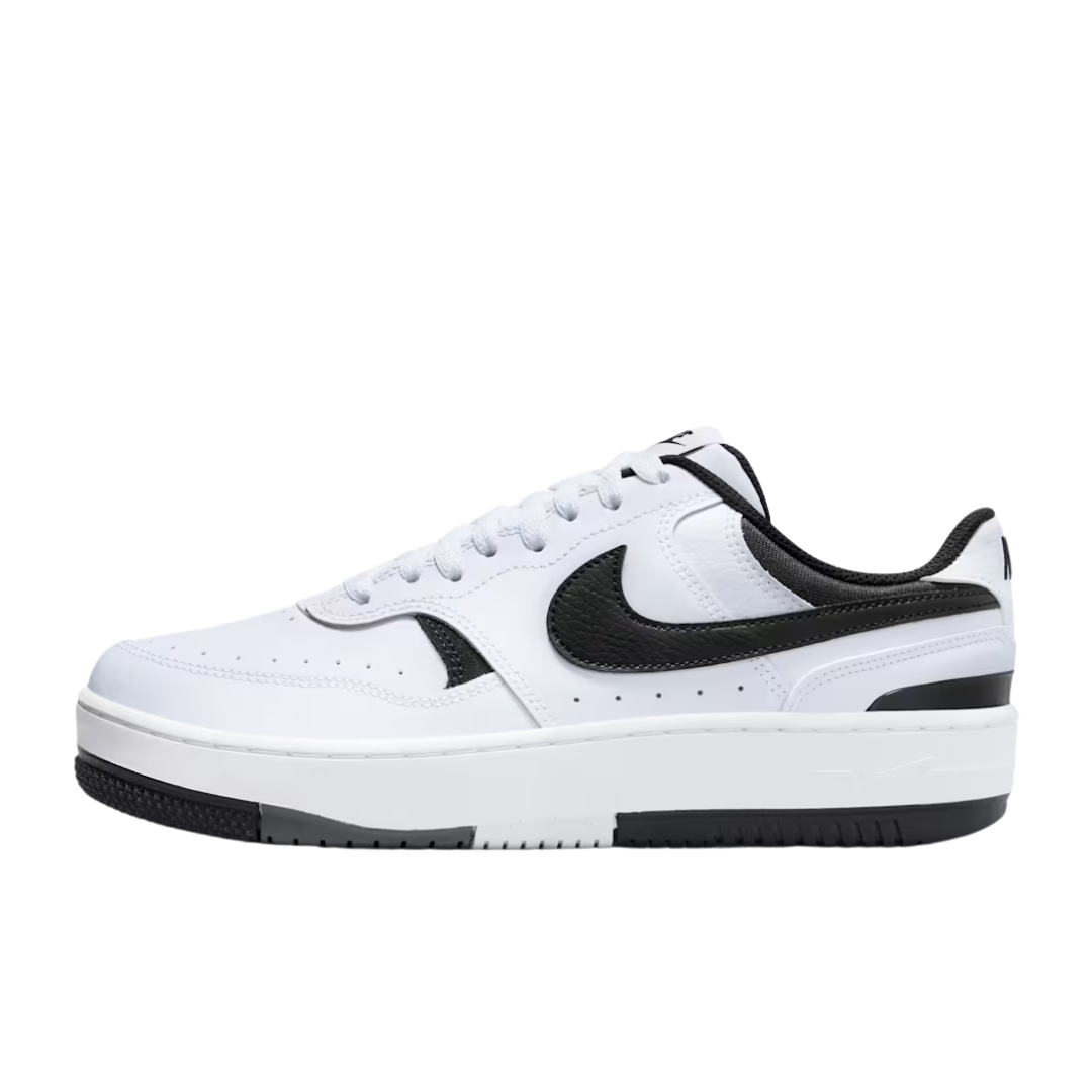 Nike Women's Gamma Force Shoes