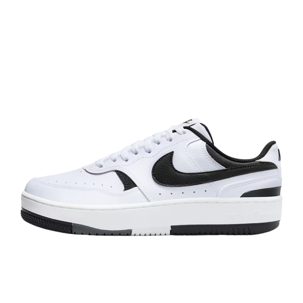 Nike Women's Gamma Force Shoes