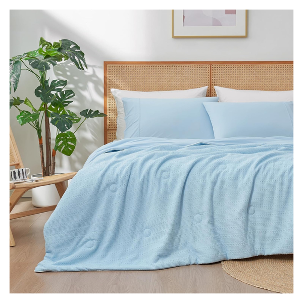 90" x 90" Reversible Lightweight Queen Size Waffle Cooling Comforter