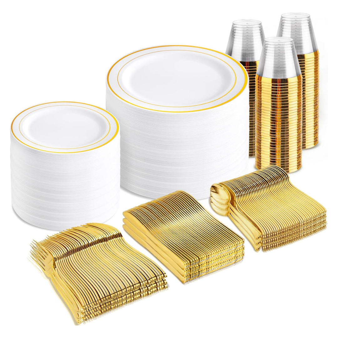 600-Piece Gold Disposable Plastic Dinnerware Set For 100 Guests
