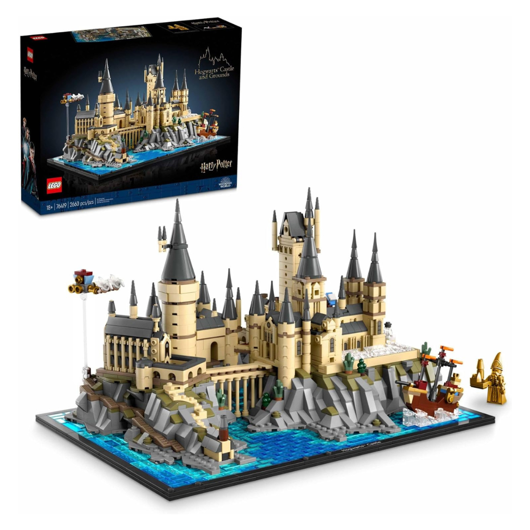 2660-Piece LEGO Harry Potter Hogwarts Castle And Grounds Building Set