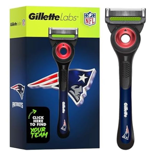 Gillette Labs NFL Patriots Razor, 1 Handle, 4 Razor Blade Refills & Magnetic Stand