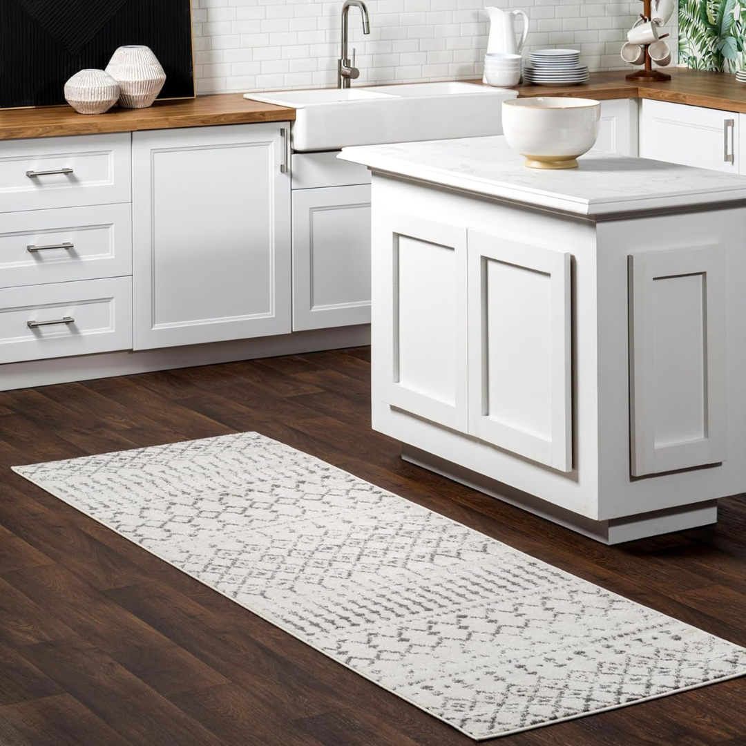 NuLOOM 2' 8" X 8' Moroccan Blythe Area Rug (Grey, Rectangular)