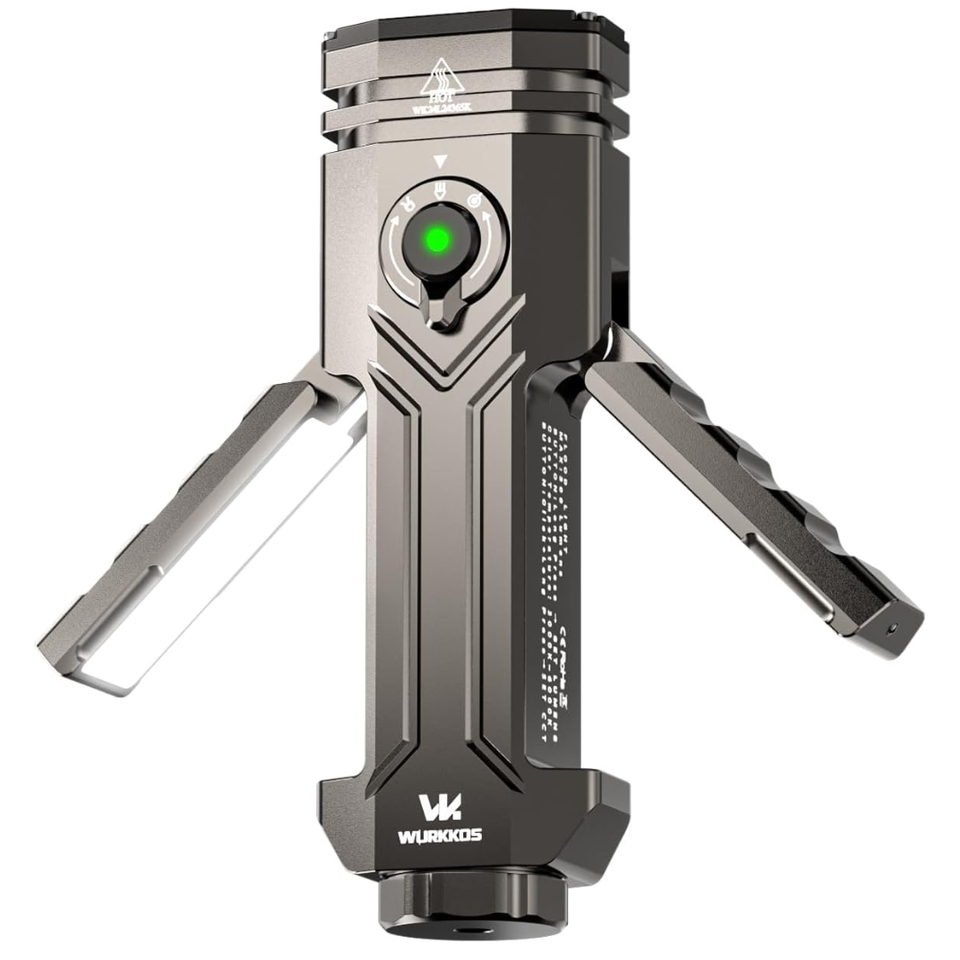 3200 Lumens Magnetic Deformation Rechargeable LED Flashlight