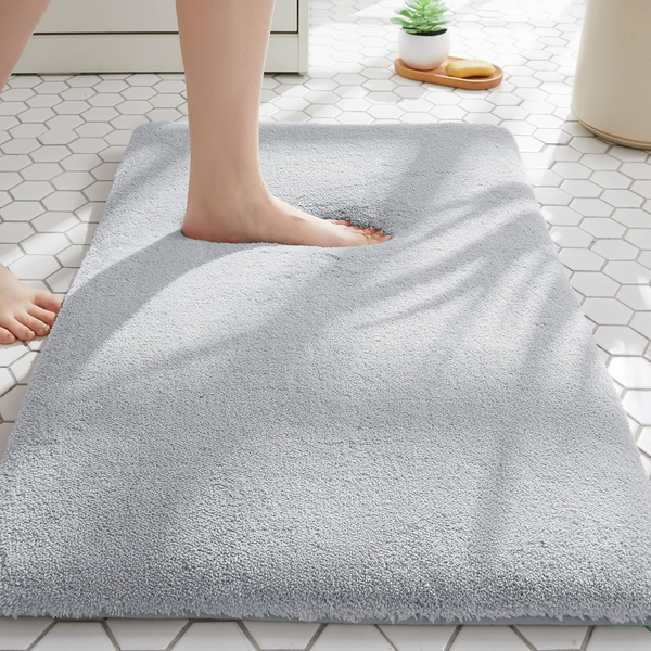 17" X 24" Non-Slip Quick Dry Faux Fur Memory Foam Bath Mat