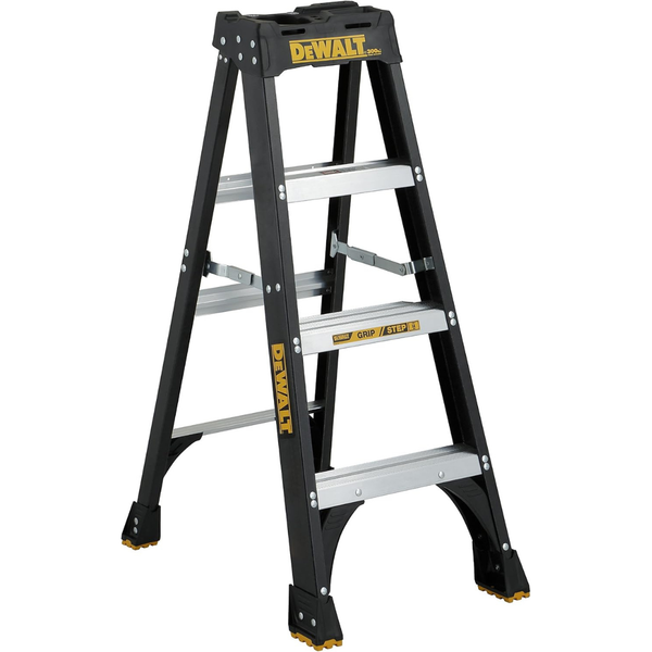 DeWalt 4-Foot Step Ladder (DXL3010-04)