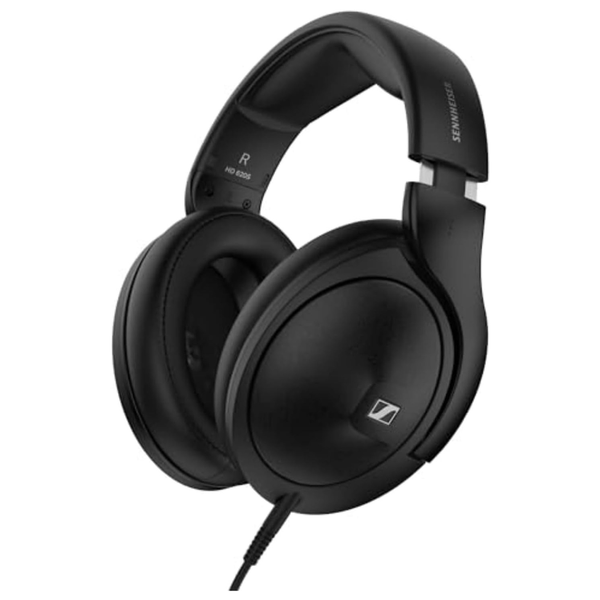 Sennheiser HD 620S Closed-Back Over-Ear Wired Audiophile Headphones (Black)