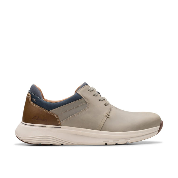Clarks Collection Men's Motion Trek Plain Toe Sneaker