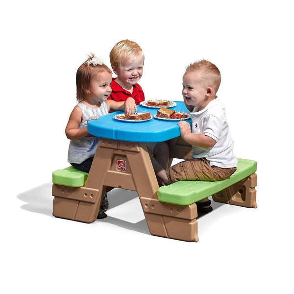 Step2 Sit & Play Picnic Table