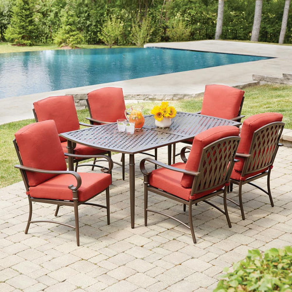 Hasta 30 % de descuento en muebles de jardín seleccionados
