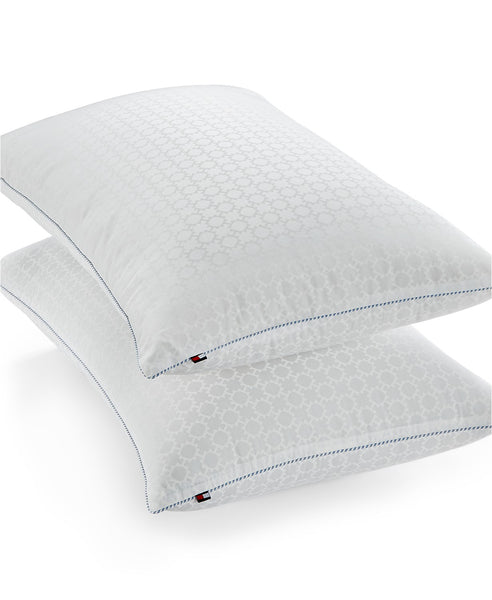 Almohada alternativa de plumón clásica con cable de Tommy Hilfiger Home