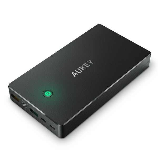 Cargador portátil de 20000 mAh con cable.