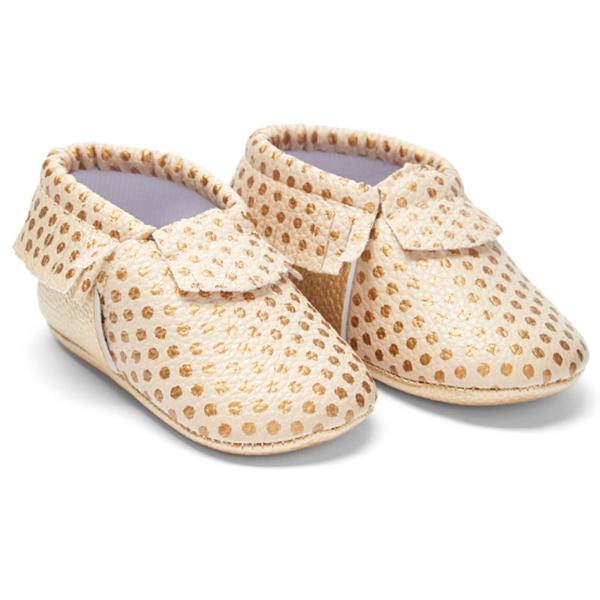 Botines tipo mocasín con lunares