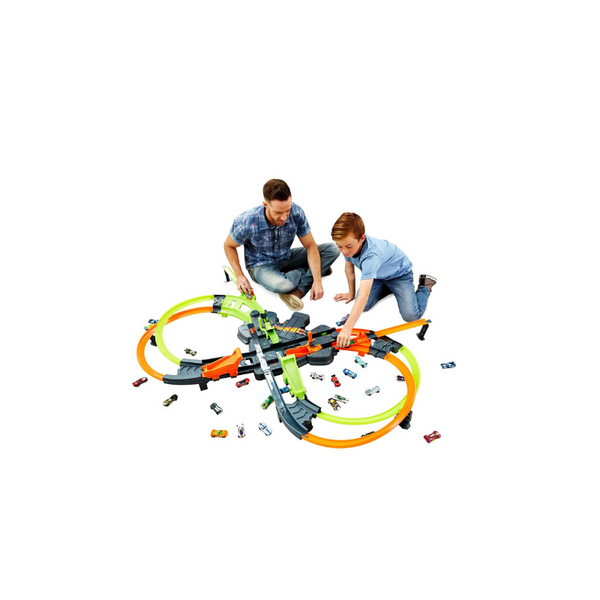 Hot Wheels Colossal Crash Track Set