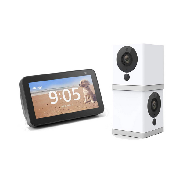 2 cámaras domésticas inteligentes para interiores Wyze Cam y un Echo Show 5
