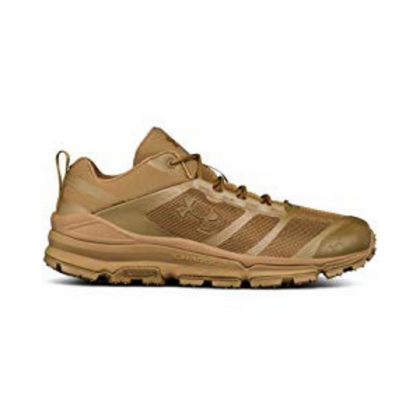 Botas y zapatos Under Armour para hombre y mujer