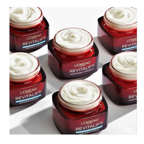 Obtenga una muestra gratuita de la crema hidratante antienvejecimiento Triple Power de L'Oreal Paris