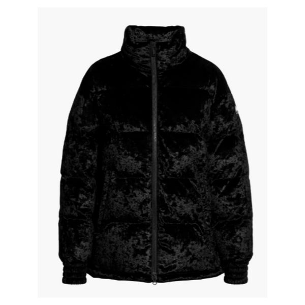 Hasta 70% de descuento en abrigos y chaquetas de mujer de Moose Knuckles